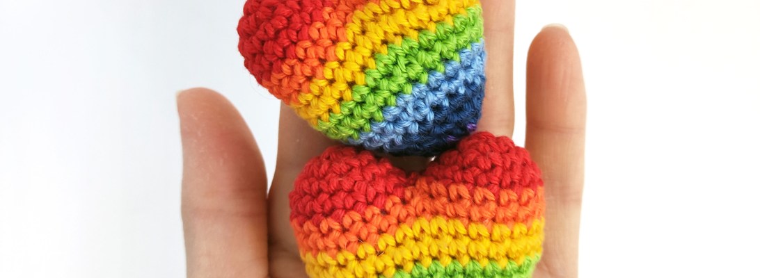 crochet rainbow heart